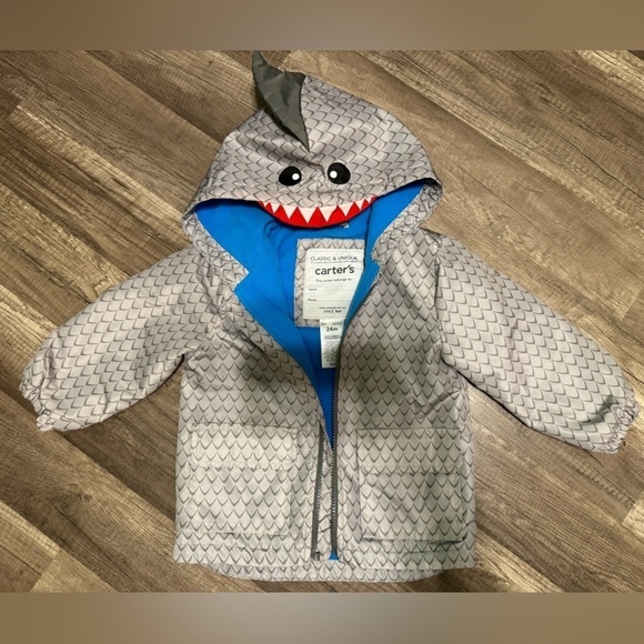 Carter’s 24 Month Boy’s Shark Jacket - Picture 1 of 3